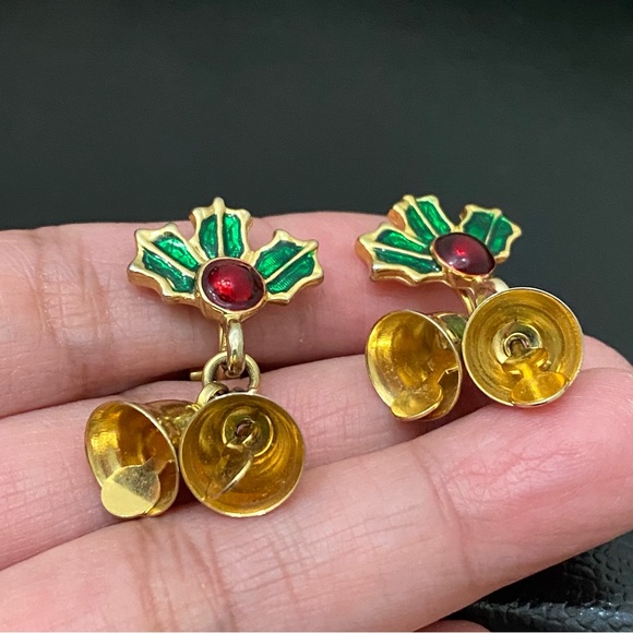Vintage Holly Christmas Bells Gold-tone Holiday Clip On Earrings - Picture 6 of 12